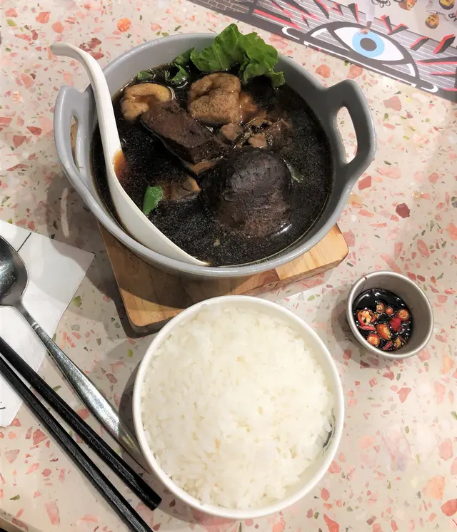 馬拉肉骨茶配白飯