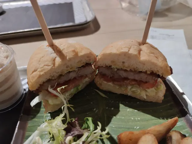 澳門經典豬扒包