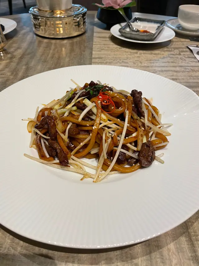乾炒頭抽和牛炒烏冬