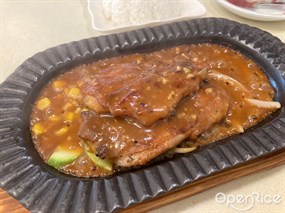雞家雞扒 - 筲箕灣的東橋餐廳