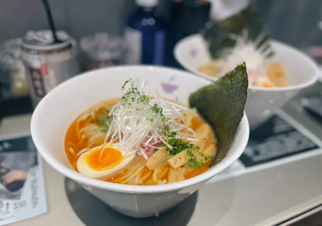 濃厚蟹蝦豚骨拉麵