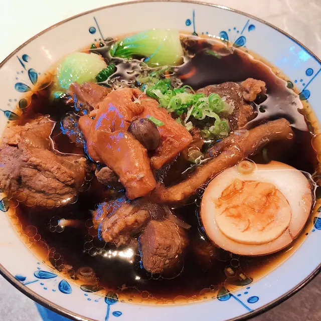 招牌牛肉麵