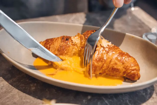 法式龍蝦湯流心牛角包