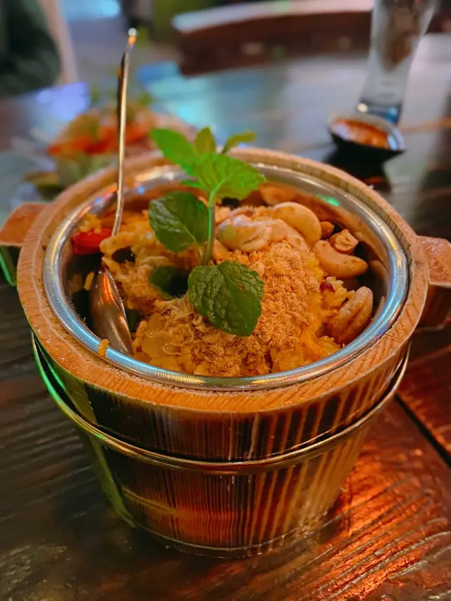 特色菠蘿飯