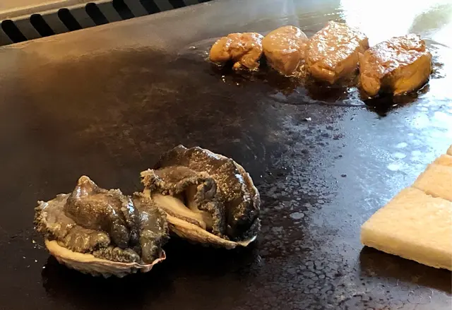 南非鮑魚、匈牙利鴨肝