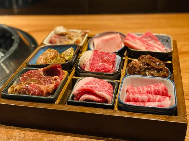 九宮格燒牛盛合