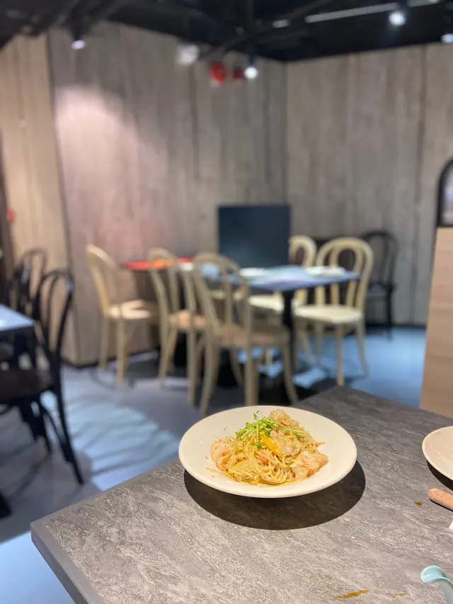 黑松露忌廉汁鮮蝦蟹肉意大利粉