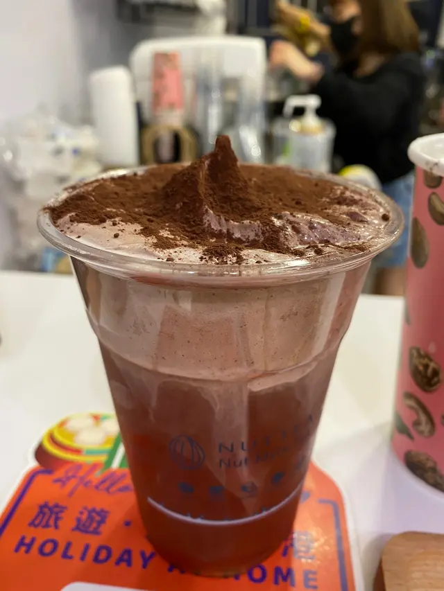 伯爵朱古力堅果奶蓋茶