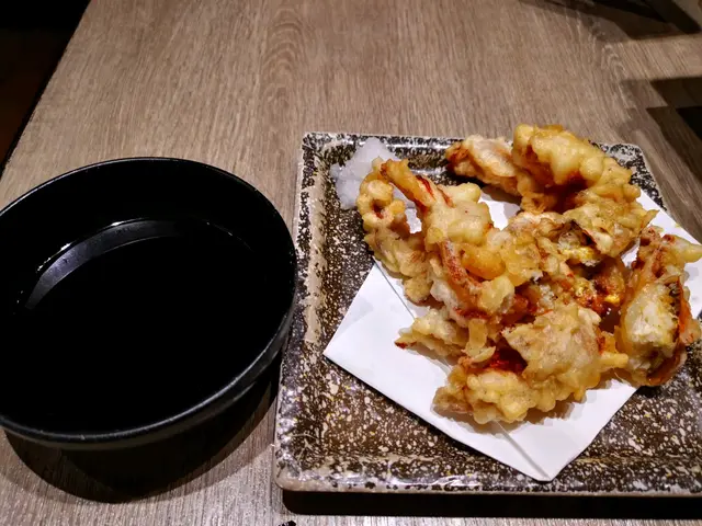 軟殼蟹炸的香脆又不算油膩