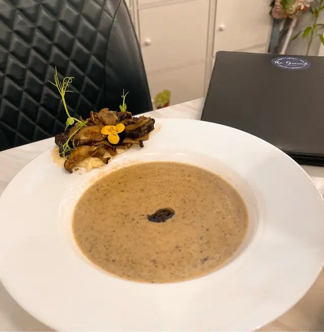 松露野菌忌廉湯 