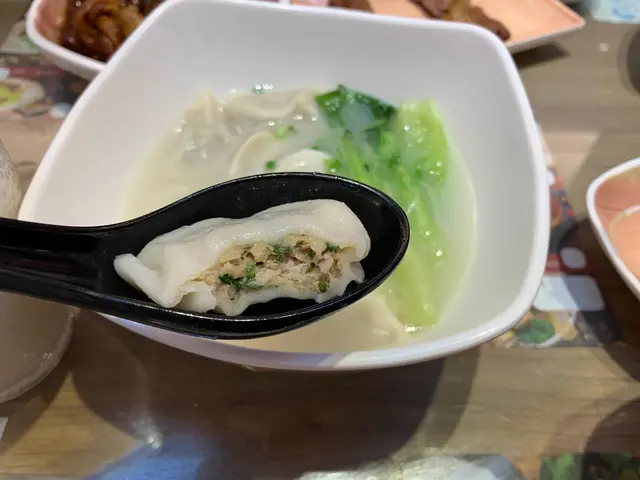 上海菜肉水餃
