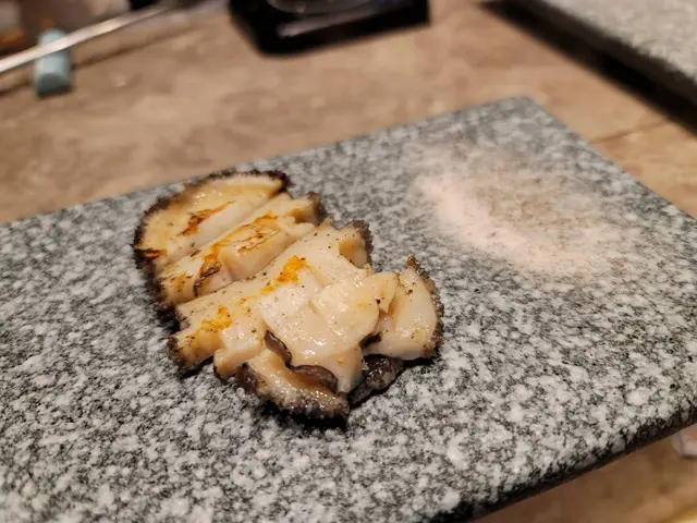 鐵板燒活南非鮑魚