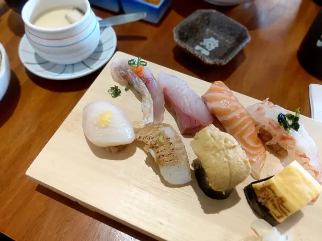 特上八貫配烏冬