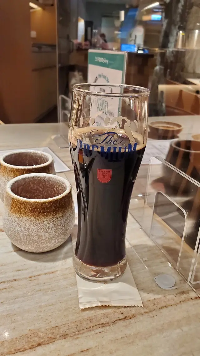 費用另加一
得三百幾ml
酒精飲品放題唔包啤酒 超失望