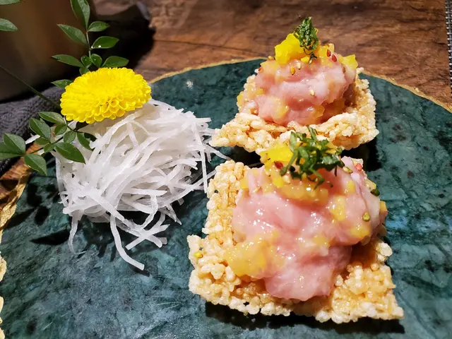 葱吞拿魚腩薄脆