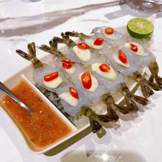 個樣完全係食放題大喜屋個d虎蝦