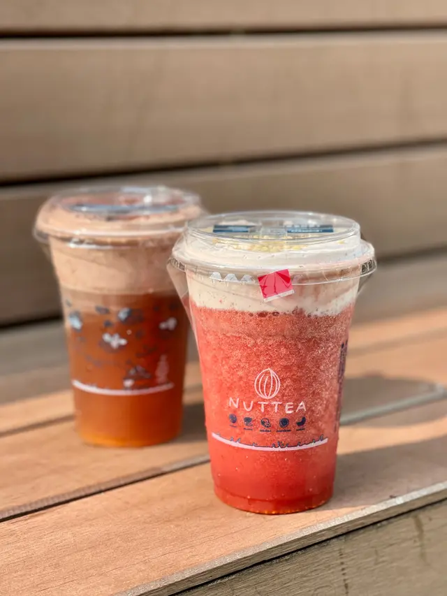 粉紅莓好堅果奶蓋茶
