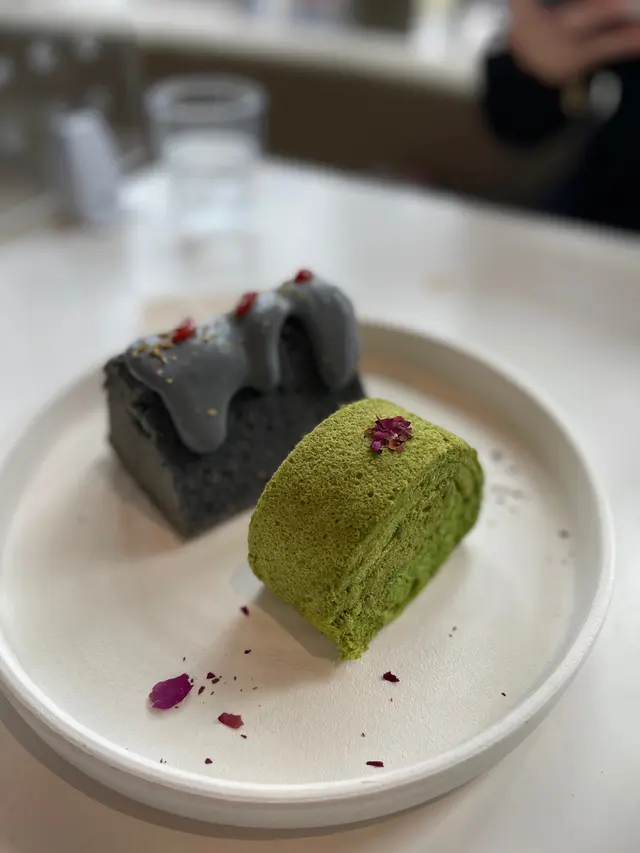 Cakes