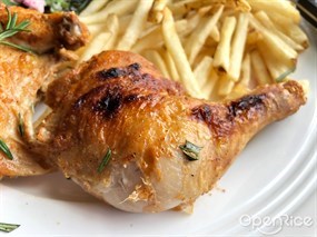 Roast&#160; Chicken - 將軍澳的A Tavola Bar &amp; Grill