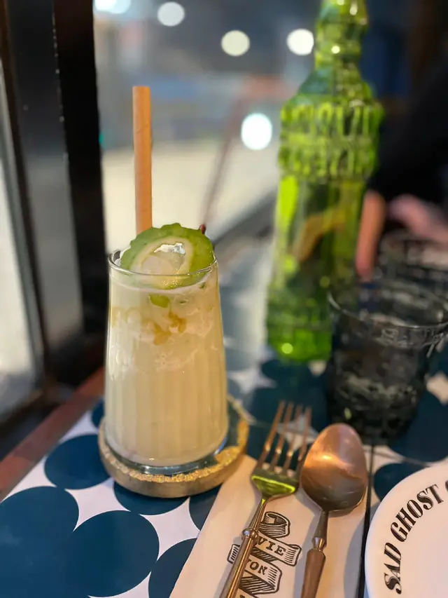 苦瓜豆奶蜂蜜奶昔 