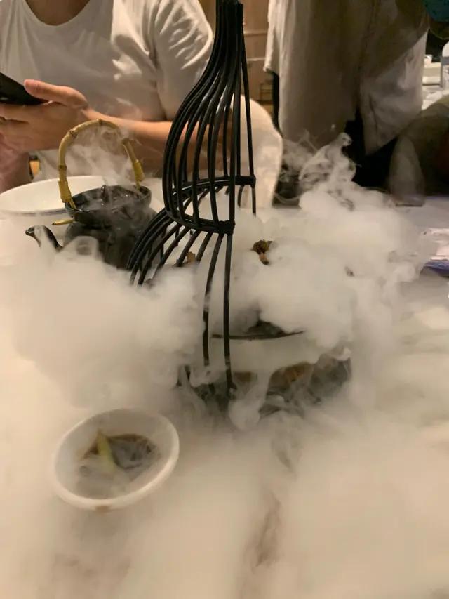 冰鎮南非六頭鮑魚一隻