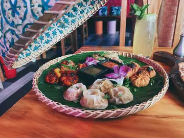 Momo Platter