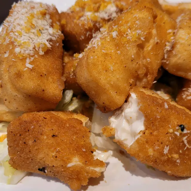 外層炸得超級香脆,內裡濕軟豆香味濃