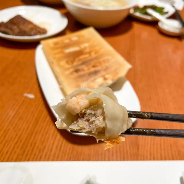 蝦肉煎餃