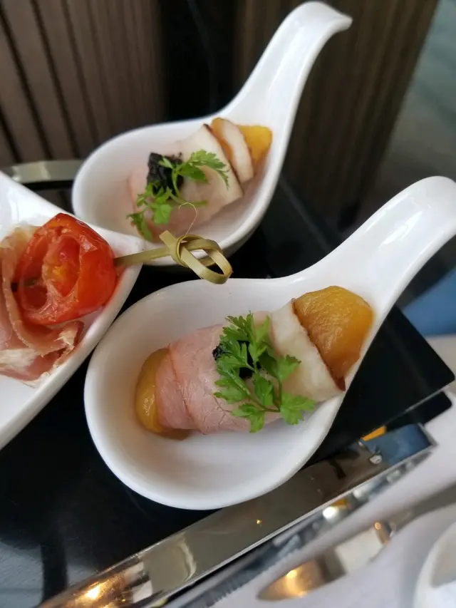 黑松露焦糖蘋果煙鴨胸