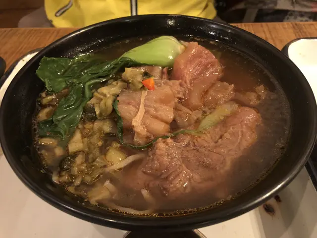 紅燒半筋半牛肉麵