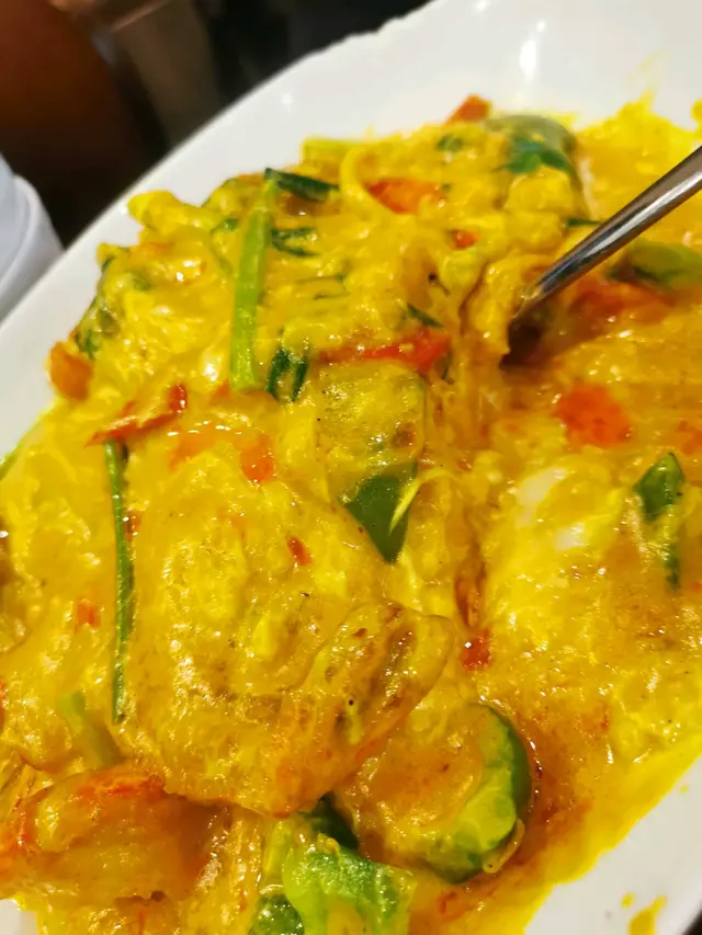 咖哩汁混合軟嫩蛋絲, 送飯絕配