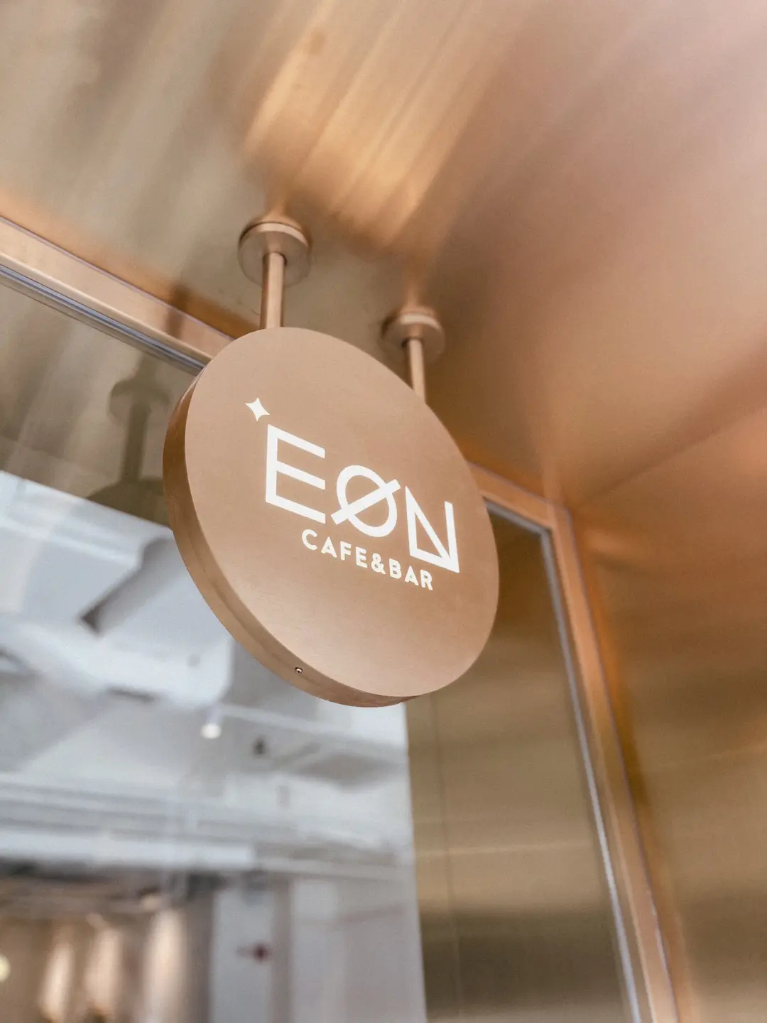Eon Cafe & Bar