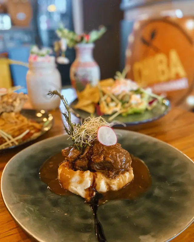 慢煮甜酒燴和牛面頰