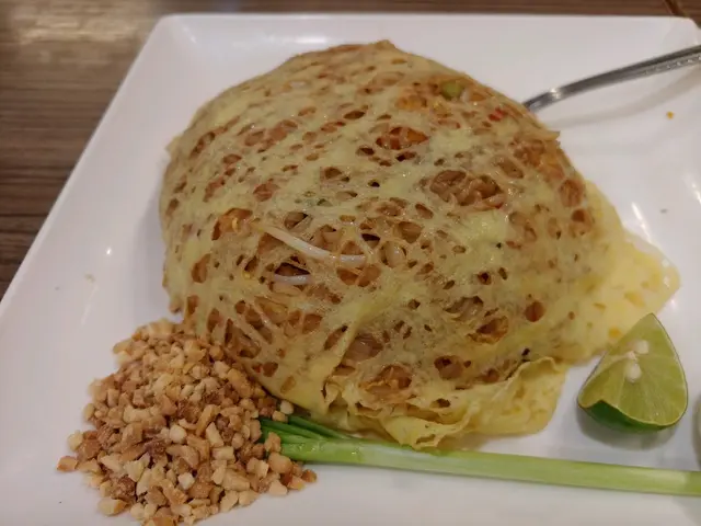 蛋包鮮蝦金邊粉