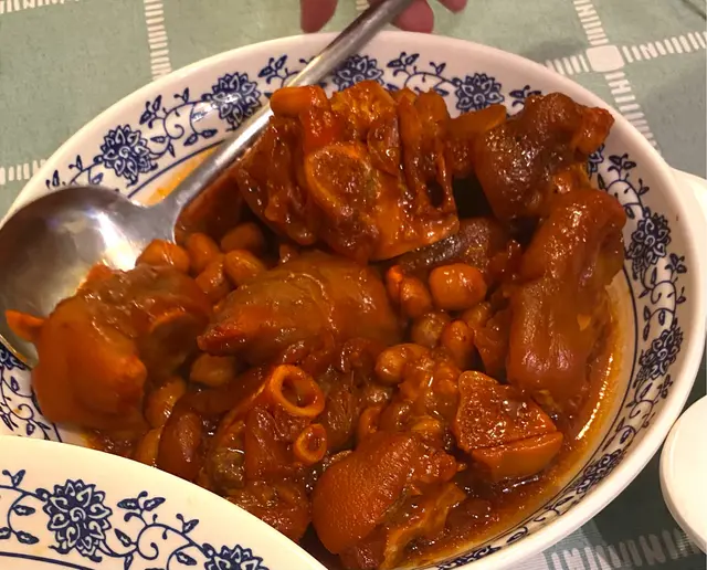 豬手炆得好淋。但係又啱啱好。有咬口。