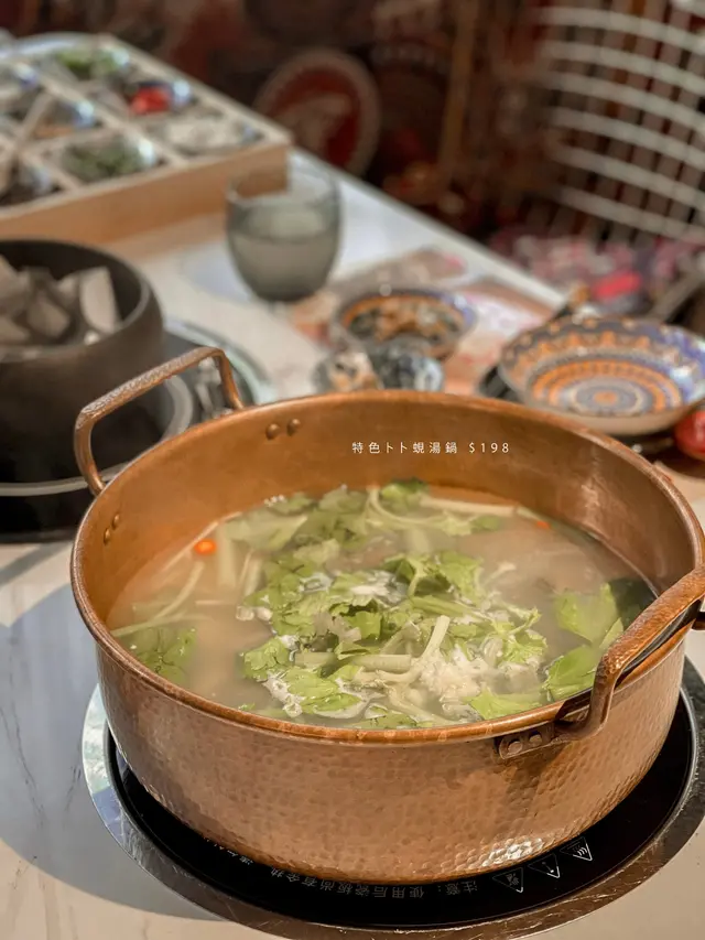 特色卜卜蜆湯鍋