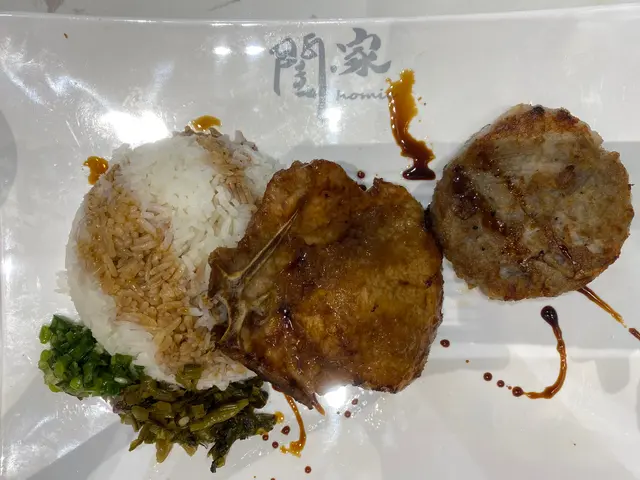 香煎蓮藕餅豬扒飯