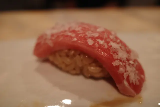中拖羅