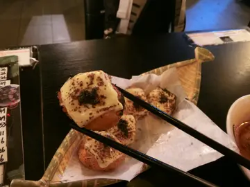 黑松露芝士炸蝦餅