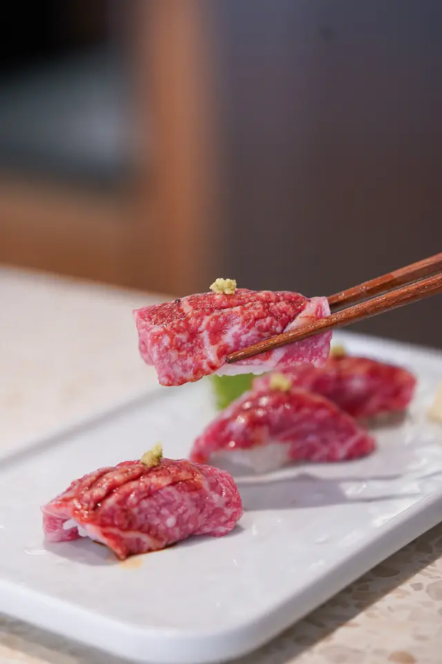 牛大腹肉壽司