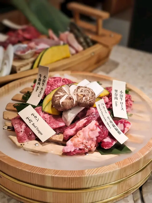大桶盛(小田牛牛肋肉、小田牛里脊肉、牛舌同牛外橫隔膜肉)