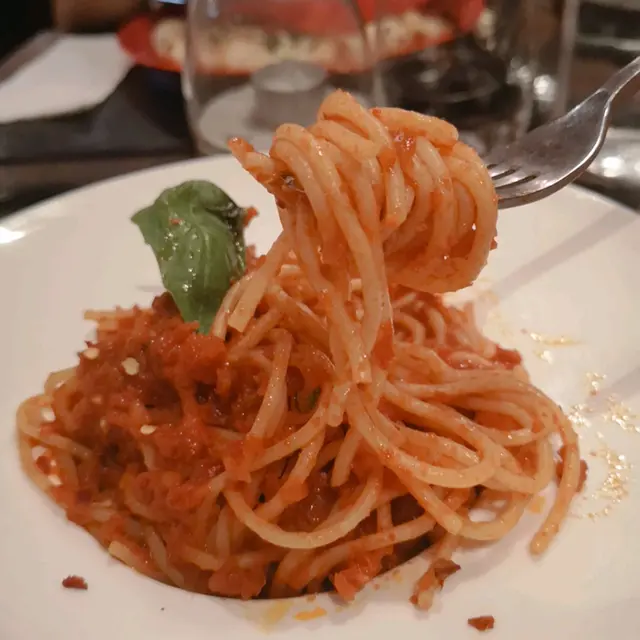 Spicy Tomato Spaghetti 
