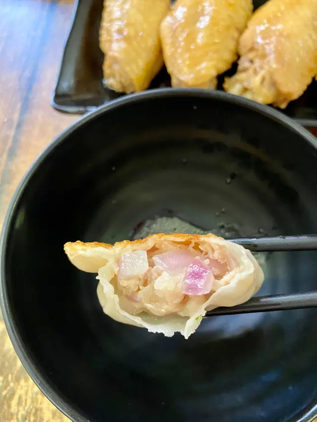 洋蔥豬肉餃