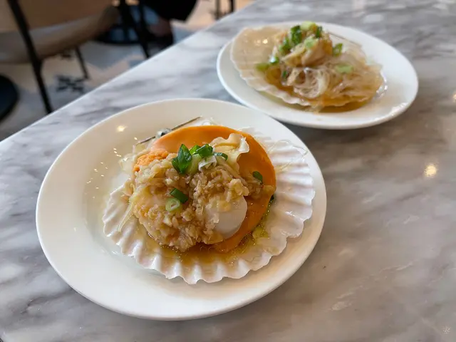 蒜蓉粉絲蒸扇貝