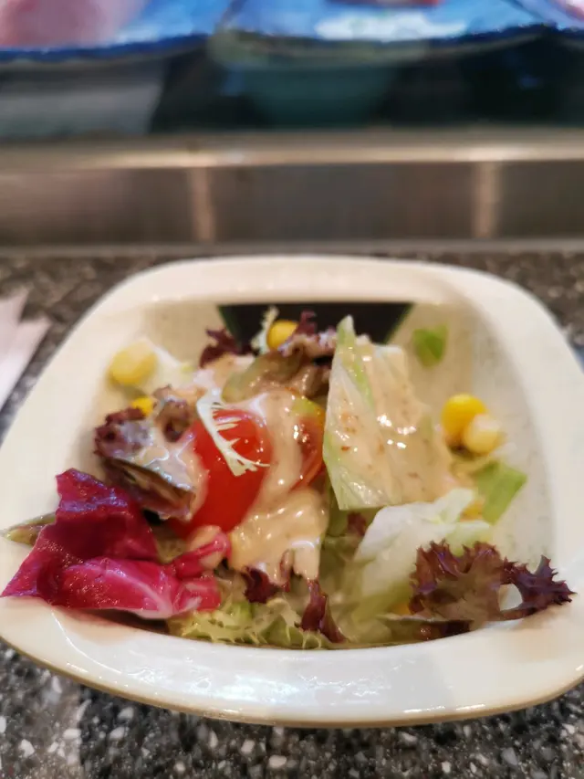 沙律菜新鮮,配上千島醬,味道不錯