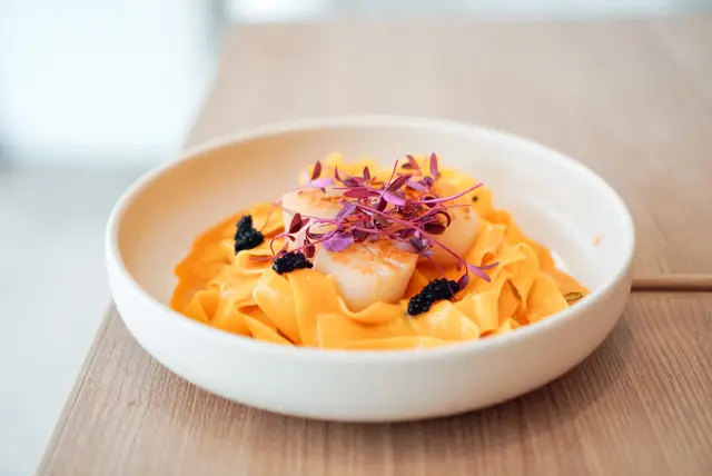 帶子龍蝦汁闊條麵