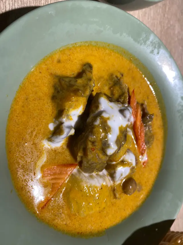 咖哩牛腩