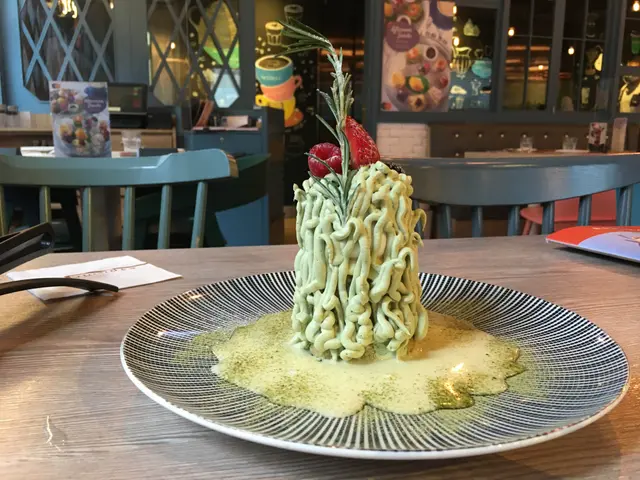 脆蛋白綠茶慕斯卷蛋