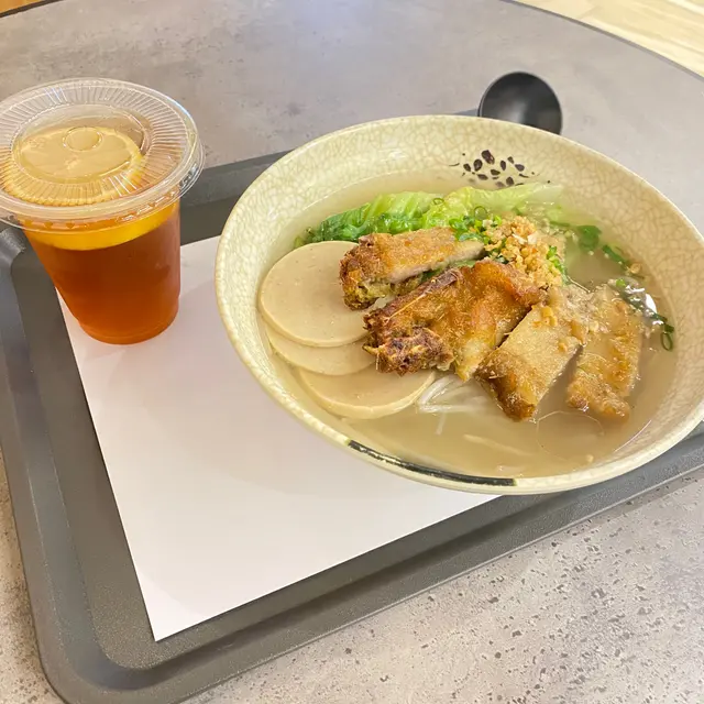 豬扒扎肉湯檬粉