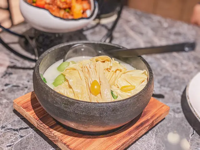 銀杏鮮腐竹扒小棠菜